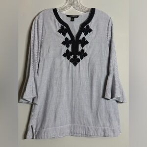 Sharagano Blue and White Embroidered Tunic Size M